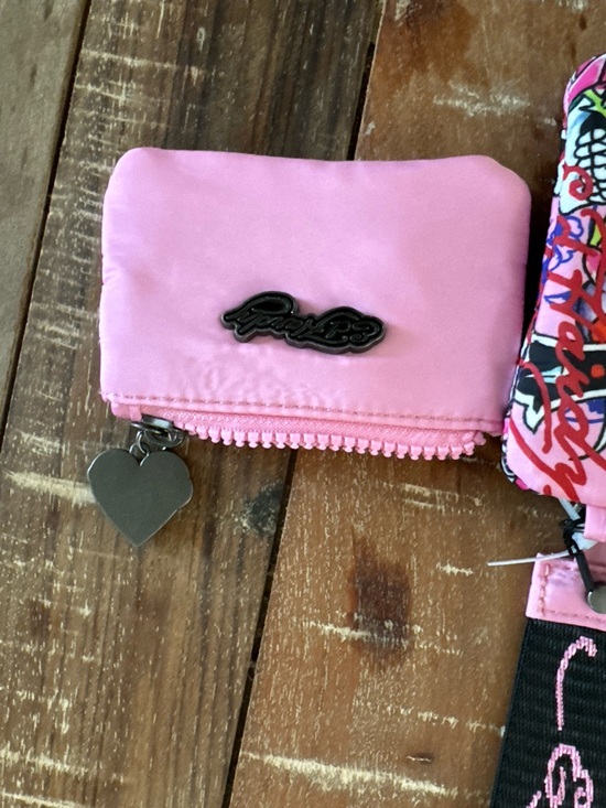 Ed Hardy Pink Multi-Print Keyring Pouch with Matching Wallet - Picture 2 of 4